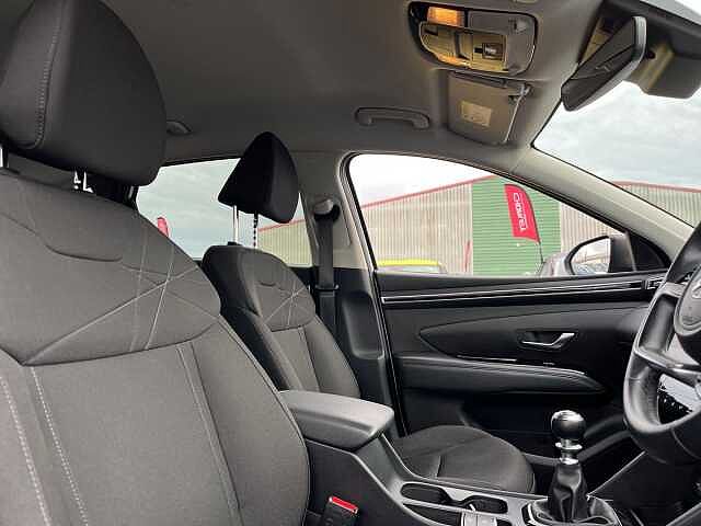 Hyundai TUCSON 1.6 T-GDi MHEV SE Connect SUV 5dr Petrol Hybrid Manual Euro 6 (s/s) (150 ps)