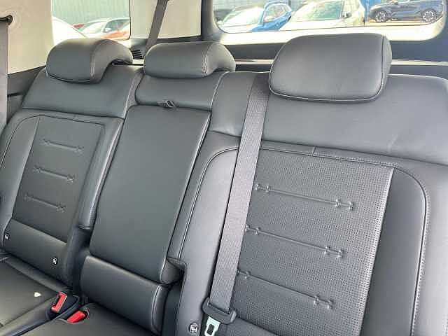 Hyundai SANTA FE 1.6 h T-GDi Premium Auto Euro 6 (s/s) 5dr (7Seat) Olive Green