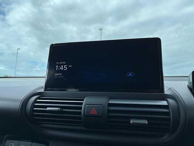 Hyundai INSTER Long Range 49kWh 02 Auto 5dr Yellow