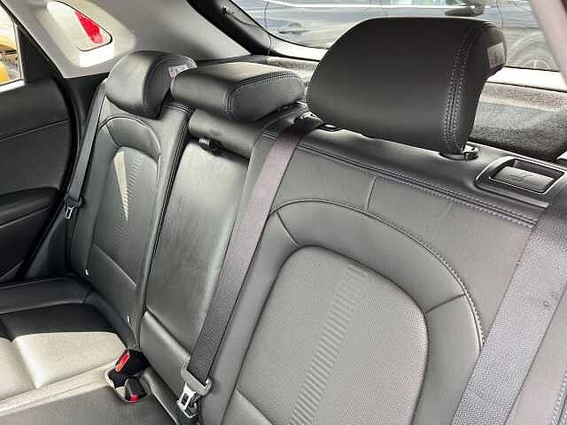 Hyundai KONA 64kWh Ultimate SUV 5dr Electric Auto (10.5kW Charger) (204 ps) Black